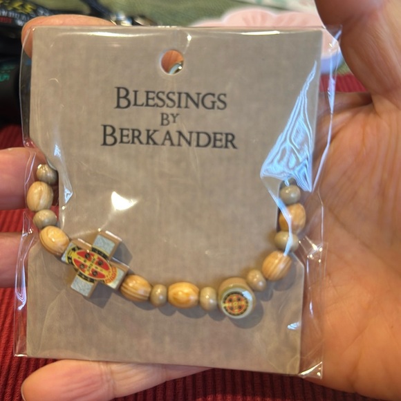 Wooden Bead Saint Benedict Bracelet with Cross and Oval Accents unisex nip - Picture 2 of 6